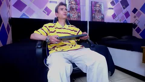 Iam Smith  online show from 02-06-26, 02:49