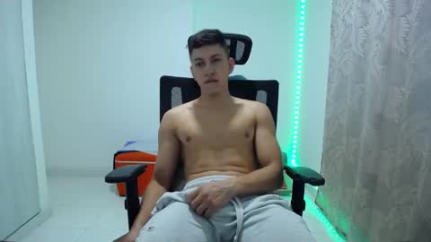 Snapshot of iam_yourbabyprincess_xd chatting on 12-15-24, 06:18 iam_yourbabyprincess_xd online show from 12-15-24, 06:18