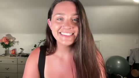 Snapshot of iamcrystalann chatting on 06-09-26, 03:40 Crystal online show from 06-09-26, 03:40