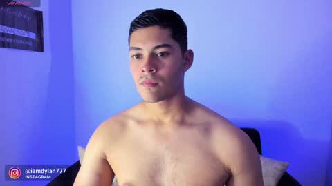 Dylan  independent model  online show from 01-22-25, 10:59