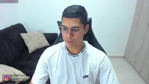 Dylan  independent model  online show from 02-10-25, 03:46