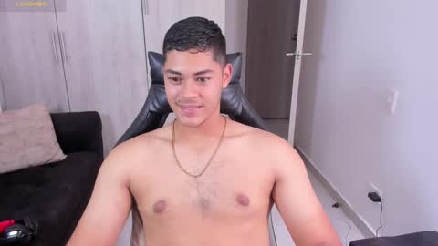 Dylan  independent model  online show from 09-22-25, 03:36