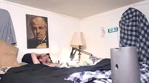 Snapshot of iamjoshuaedward chatting on 12-12-24, 03:54 Joslynn online show from 12-12-24, 03:54