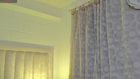 Juliiiiian online show from 01-31-25, 11:24