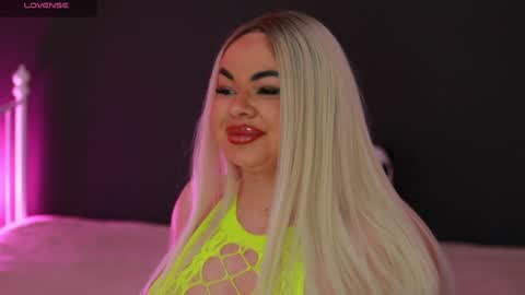 Snapshot of iamlila chatting on 12-17-24, 06:42 Lila online show from 12-17-24, 06:42