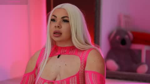 Snapshot of iamlila chatting on 03-09-25, 06:21 Lila online show from 03-09-25, 06:21