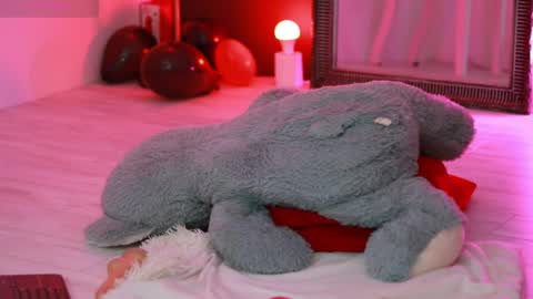 Snapshot of iamlila chatting on 03-09-25, 09:25 Lila online show from 03-09-25, 09:25