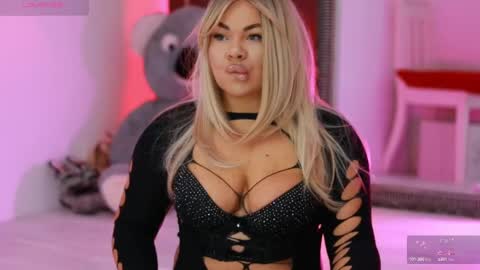 Snapshot of iamlila chatting on 03-12-25, 05:17 Lila online show from 03-12-25, 05:17