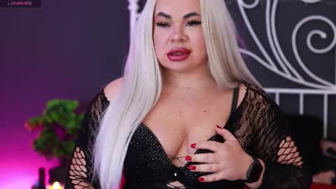 Snapshot of iamlila chatting on 10-03-25, 03:20 Lila online show from 10-03-25, 03:20