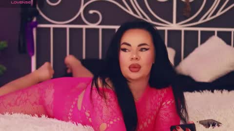 Snapshot of iamlila chatting on 11-26-25, 04:41 Lila online show from 11-26-25, 04:41