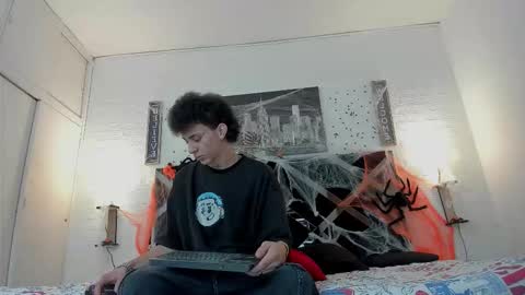 Snapshot of iammariano chatting on 10-29-25, 05:31 Mariano online show from 10-29-25, 05:31