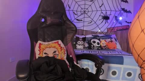 Nayuta online show from 10-28-25, 07:49