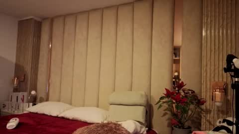 Nyxy online show from 12-17-25, 05:02