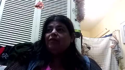I LOVE  MY   COCONUT   EAT  MY   COCONUTS online show from 12-11-24, 09:45