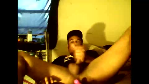 iamtheone403 online show from 09-12-25, 12:16