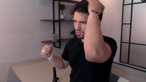 Ian Davis online show from 01-28-25, 09:40