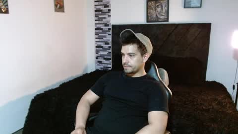 Ian Davis online show from 05-11-26, 12:49