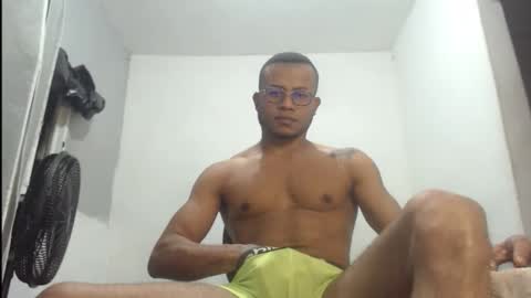 Snapshot of ian_tuner chatting on 09-30-25, 12:15 ian_tuner online show from 09-30-25, 12:15