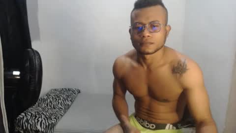 Snapshot of ian_tuner chatting on 12-02-25, 08:08 ian_tuner online show from 12-02-25, 08:08