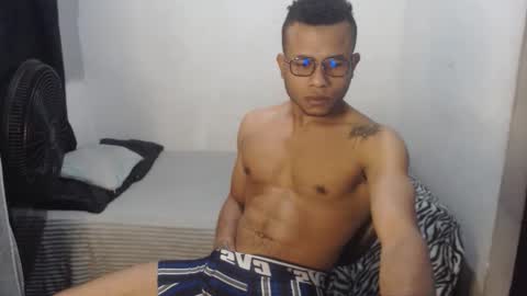 Snapshot of ian_tuner chatting on 01-06-26, 03:43 ian_tuner online show from 01-06-26, 03:43