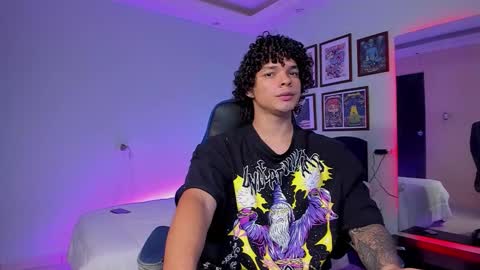 Andres online show from 03-11-26, 01:55