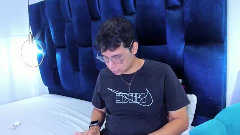 ian_yin online show from 03-21-26, 04:06