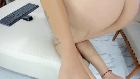 iana_mei online show from 01-15-26, 03:27