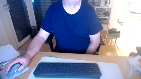 iandy12 online show from 10-26-25, 10:47