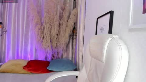 ian  online show from 09-24-25, 02:48