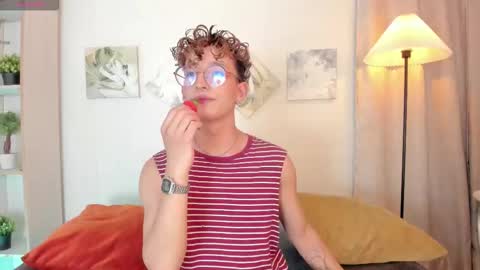 ian  online show from 12-16-25, 06:18