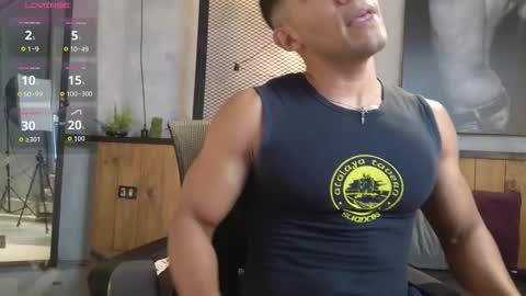 Snapshot of ianknox_ chatting on 01-08-26, 07:27 Ian knox online show from 01-08-26, 07:27