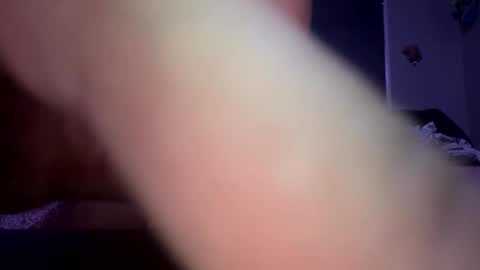 Snapshot of ianrobbins6 chatting on 05-12-26, 01:52 ianrobbins6 online show from 05-12-26, 01:52