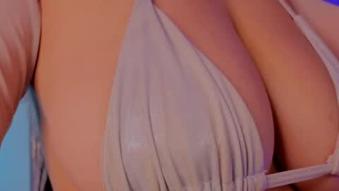 Snapshot of iara_smith_ chatting on 04-24-26, 11:45 iara smith online show from 04-24-26, 11:45