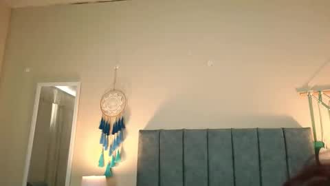 Snapshot of iberianmoonmk chatting on 05-25-26, 05:19 Iberian Moon online show from 05-25-26, 05:19