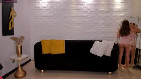 Ibiza  online show from 12-20-25, 12:56