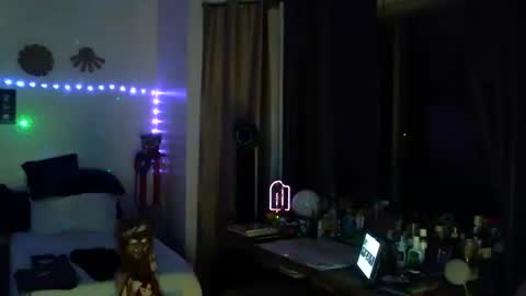 PMS online show from 09-23-25, 04:48