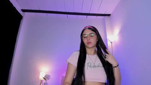 Snapshot of ice_grace chatting on 11-05-25, 09:42 ice online show from 11-05-25, 09:42