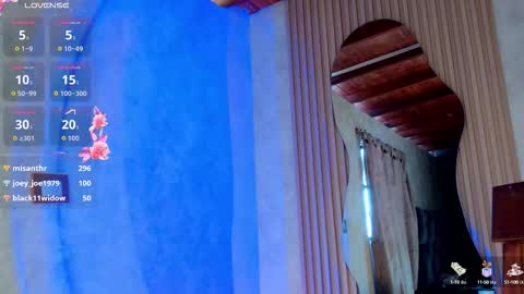 Snapshot of ice_princess__ chatting on 09-22-25, 12:51 Crystall online show from 09-22-25, 12:51