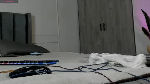 Snapshot of ice_princess__ chatting on 10-08-25, 05:16 Crystall online show from 10-08-25, 05:16