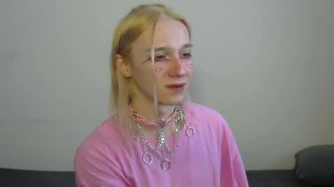 Jade online show from 04-06-26, 12:28