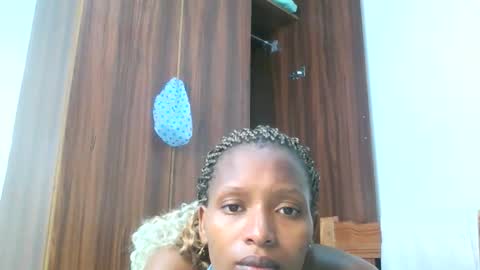 Snapshot of icee_girly chatting on 03-23-26, 04:11 FED online show from 03-23-26, 04:11