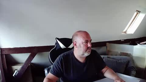 Snapshot of iceoli123 chatting on 09-16-25, 04:08 iceoli123 online show from 09-16-25, 04:08