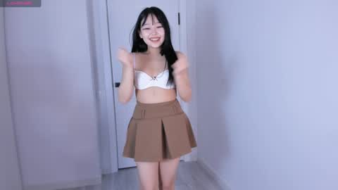 Hitomi   online show from 01-06-25, 08:14