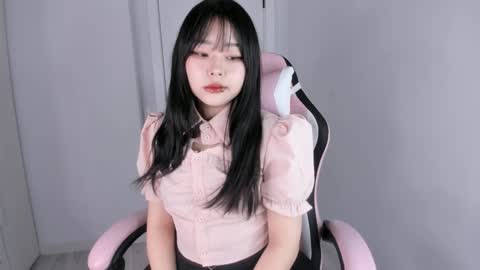 Hitomi   online show from 01-18-25, 05:20