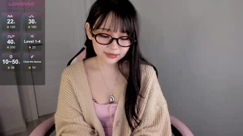 Hitomi   online show from 09-25-25, 05:05