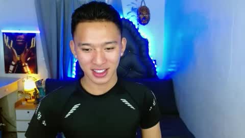 Mateo online show from 12-21-25, 01:02