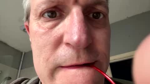 Snapshot of icums4u chatting on 04-20-26, 02:20 icums4u online show from 04-20-26, 02:20