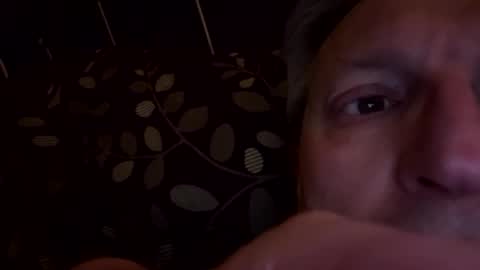 Snapshot of icums4u chatting on 05-18-26, 09:42 icums4u online show from 05-18-26, 09:42