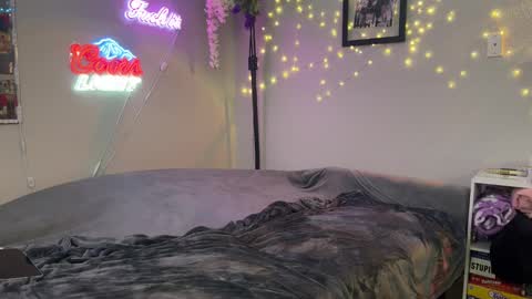 doubletrouble online show from 02-09-25, 12:19