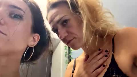 Snapshot of icyspice chatting on 11-10-25, 03:33 icyspice online show from 11-10-25, 03:33